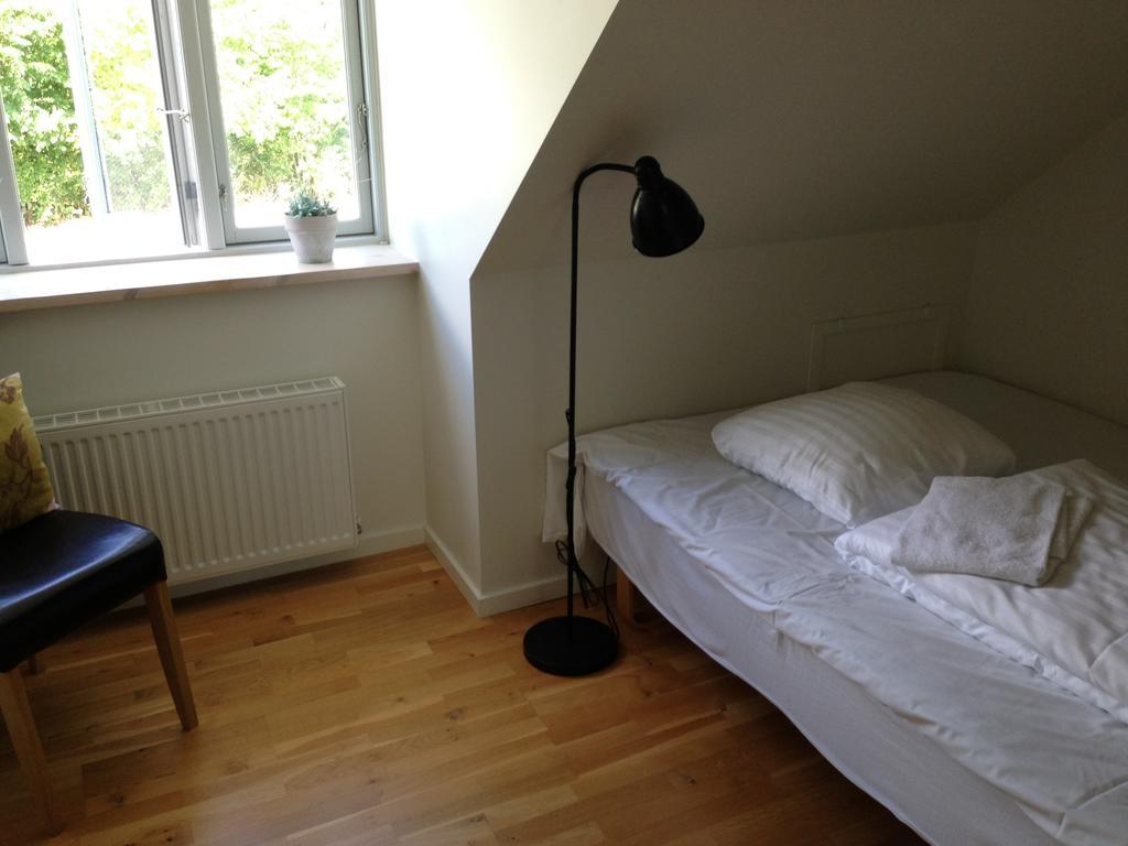 Kirke Saby Forsamlingshus Motel Kamer foto