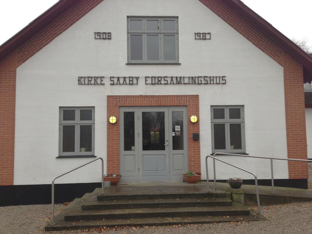 Kirke Saby Forsamlingshus Motel Buitenkant foto
